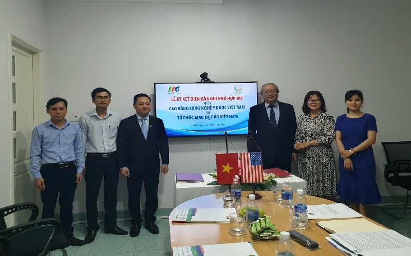 Lễ ký kết hợp tác với Công ty CP IIG Việt Nam
